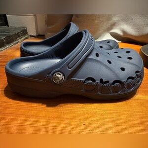 CROCS Classic Clogs in Deep Blue Junior 3
